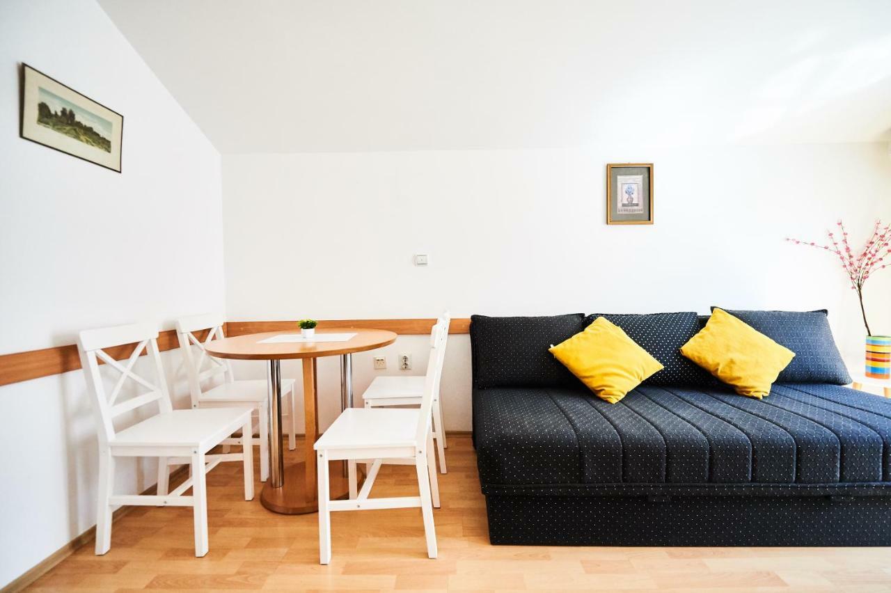 Family Apartments Mont Budua Esterno foto